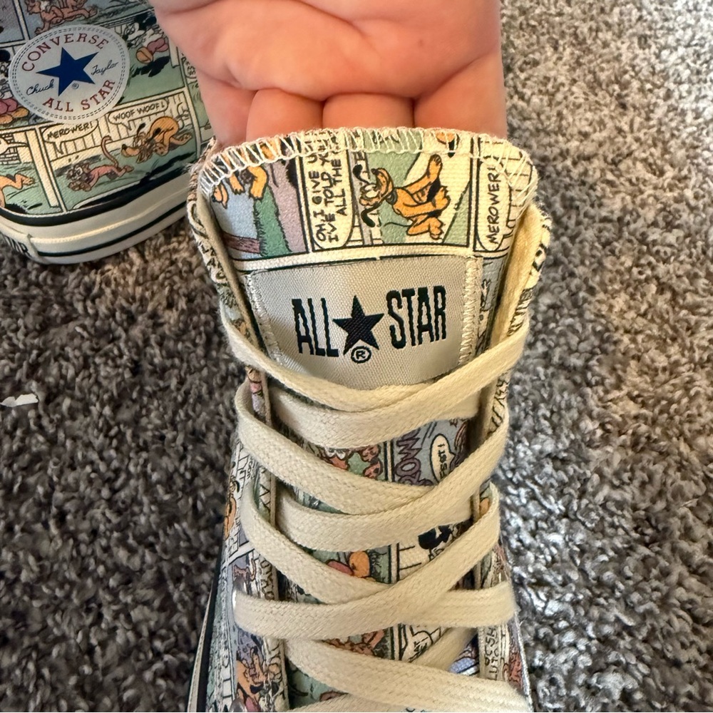 NWOT Limited Edition Disney Comic Converse - Picture 6 of 9